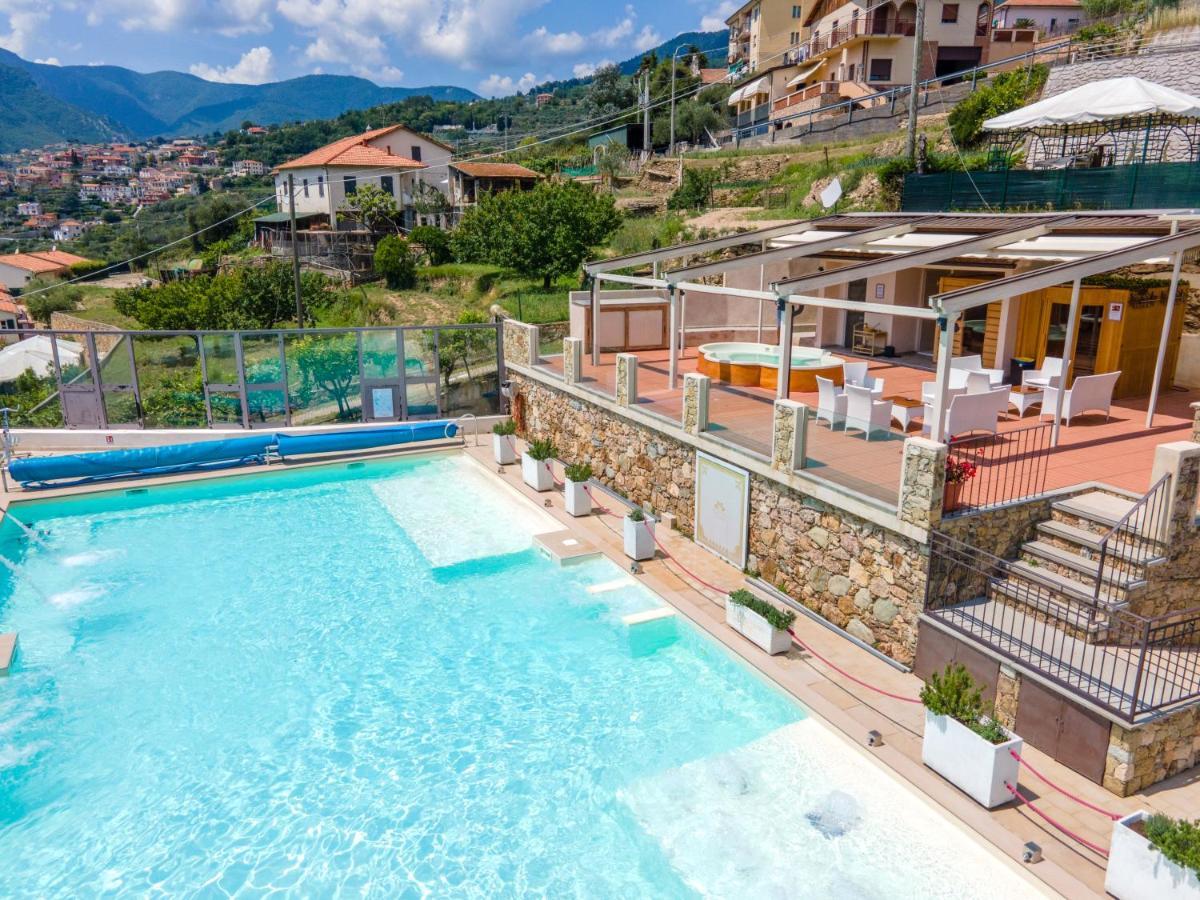 Residence Villa Il Casale - Appartamenti Wellness E Piscina Riscaldata Tovo San Giacomo Extérieur photo