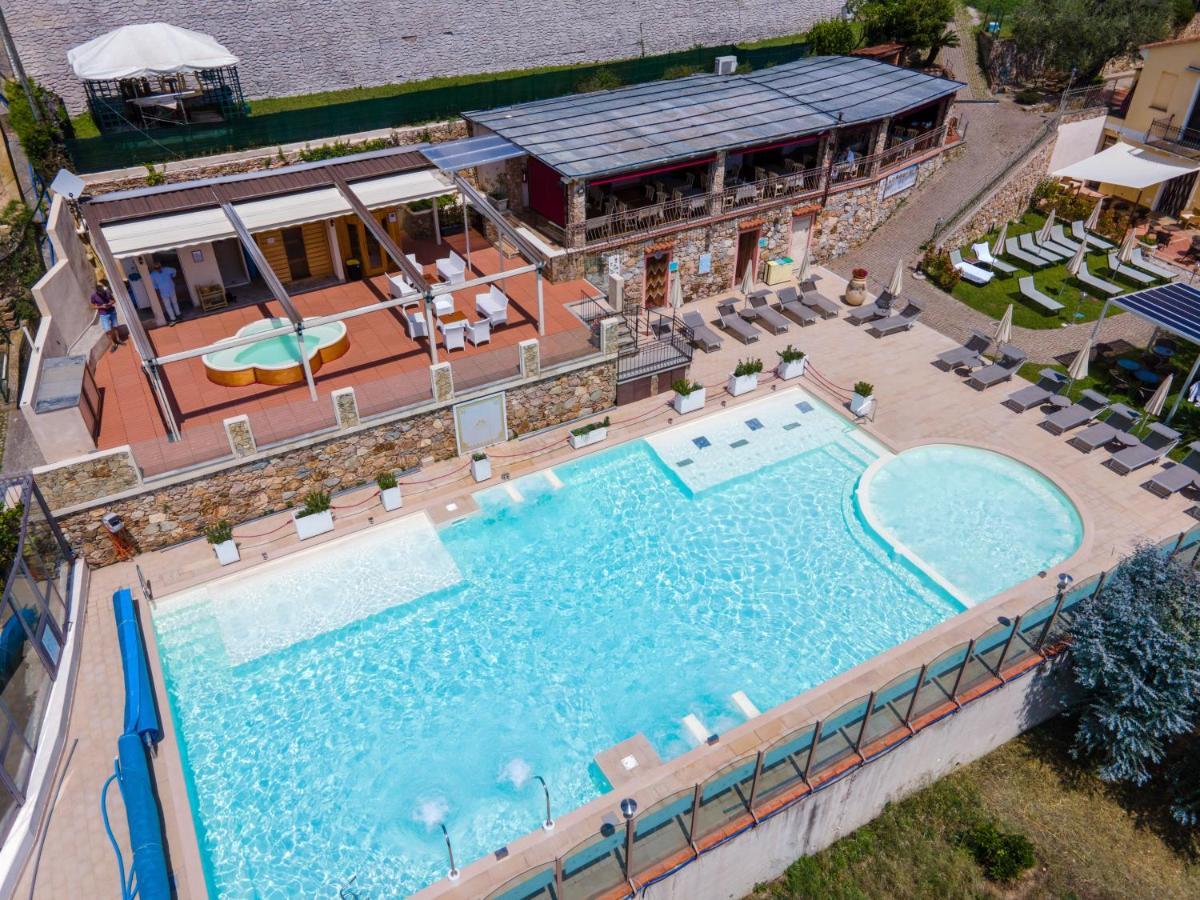 Residence Villa Il Casale - Appartamenti Wellness E Piscina Riscaldata Tovo San Giacomo Extérieur photo