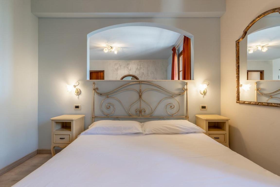 Residence Villa Il Casale - Appartamenti Wellness E Piscina Riscaldata Tovo San Giacomo Extérieur photo